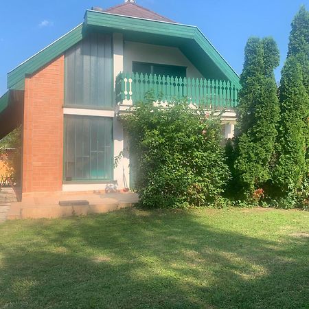 Veritas Apartment Zamárdi Exterior foto